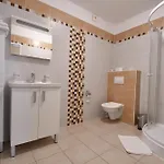بيت ضيافة Lesna 3*